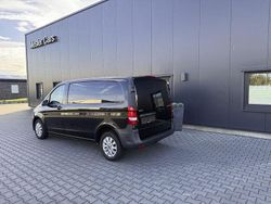 Schwarz Gebraucht 2021 Mercedes Vito Van / Kleinbus | 19.990 €