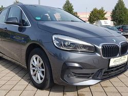 Grau Gebraucht 2018 BMW 218 Active Tourer Advantage Van / Kleinbus | 15.990 € (Guter Preis)