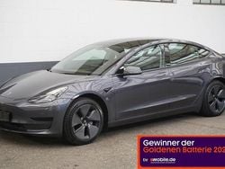 Grau Gebraucht 2022 Tesla Model 3 Standard Range Limousine | 26.450 € (Guter Preis)
