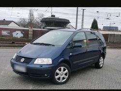 Blau Gebraucht 2003 VW Sharan Family Van / Kleinbus | 2.499 € (Guter Preis)
