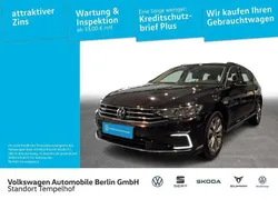 Deep black perleffekt Gebraucht 2023 VW Passat GTE Kombi | 29.840 € (Guter Preis)