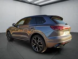 Grau Neu 2025 VW Touareg SUV | 86.899 € (Teuer)
