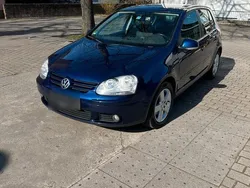 Blau Gebraucht 2006 VW Golf V Limousine | 2.800 € (Etwas zu teuer)