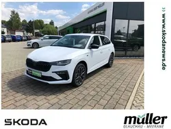 Weiß (moonweiss metallic) Neu 2025 Skoda Scala Tour Kleinwagen | 33.910 €