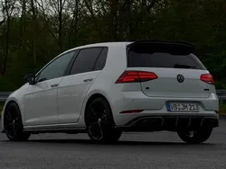 Weiß Gebraucht 2017 VW Golf VII R Limousine | 21.999 € (Fairer Preis)