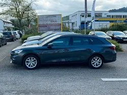 Grau Gebraucht 2022 Seat Leon Style Limousine | 20.990 € (Etwas zu teuer)
