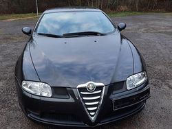Grau Gebraucht 2005 Alfa Romeo GT Distinctive Coupé | 12.999 €