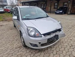 Silber Gebraucht 2006 Ford Fiesta Trend Kleinwagen | 550 € (Superpreis)