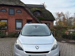 Silber Gebraucht 2013 Renault Grand Scénic III Bose Edition Van / Kleinbus | 6.700 €