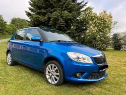 Blau Gebraucht 2014 Skoda Fabia Best of Limousine | 6.200 € (Guter Preis)