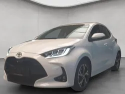Weiß Neu 2025 Toyota Yaris Hybrid Limousine | 24.490 €