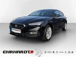 Mitternachtsschwarz Gebraucht 2025 Seat Leon Style Limousine | 33.490 € (Fairer Preis)