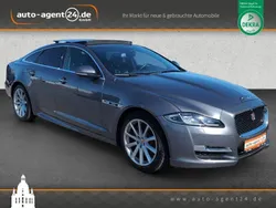 Corris grey metallic Gebraucht 2018 Jaguar XJ R-Sport Limousine | 34.990 € (Teuer)