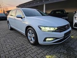 Weiß Gebraucht 2023 VW Passat Limousine | 21.990 € (Guter Preis)