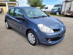 Blau Gebraucht 2006 Renault Clio II Kleinwagen | 1.650 € (Fairer Preis)