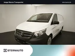 Arktikweiß Gebraucht 2023 Mercedes Vito Van / Kleinbus | 36.831 € (Fairer Preis)