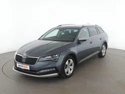 Grau Gebraucht 2021 Skoda Superb Scout 4x4 Kombi | 28.820 € (Guter Preis)