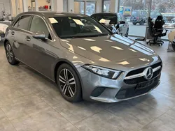 Grau Gebraucht 2021 Mercedes A180 Progressive Limousine | 24.999 € (Fairer Preis)