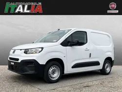 Weiß Gebraucht 2024 Fiat Doblò Van / Kleinbus | 22.780 € (Fairer Preis)