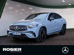Grau / manufaktur alpingrau Gebraucht 2025 Mercedes GLC300 AMG line Coupé | 83.400 €