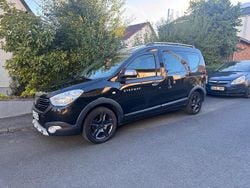 Schwarz Gebraucht 2017 Dacia Dokker Celebration Van / Kleinbus | 7.450 € (Guter Preis)