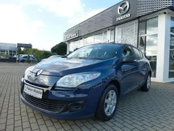 Blau Gebraucht 2013 Renault Mégane III Authentique Limousine | 6.490 € (Fairer Preis)