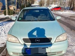 Grün Gebraucht 2000 Opel Astra Limousine | 1.000 € (Fairer Preis)