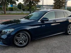 Blau Gebraucht 2020 Mercedes C200 AMG line Limousine | 24.850 € (Etwas zu teuer)