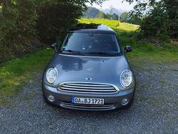 Grau Gebraucht 2010 Mini Cooper Kleinwagen | 5.100 € (Fairer Preis)