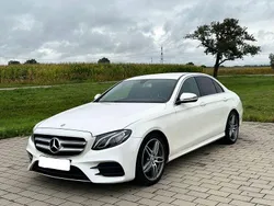 Weiß Gebraucht 2016 Mercedes E200 AMG line Limousine | 12.900 € (Teuer)
