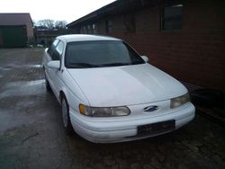 Weiß Gebraucht 1993 Ford Taurus Limousine | 990 €