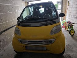 Gelb Gebraucht 1999 Smart ForTwo Coupé Coupé | 2.990 €