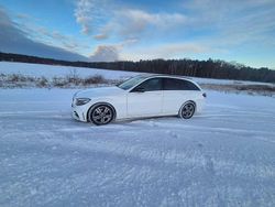 Weiß Gebraucht 2018 Mercedes C220 AMG line Kombi | 20.900 € (Fairer Preis)