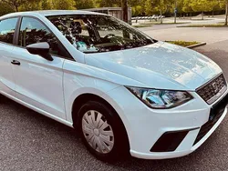 Weiß Gebraucht 2019 Seat Ibiza Reference Kleinwagen | 11.300 € (Fairer Preis)