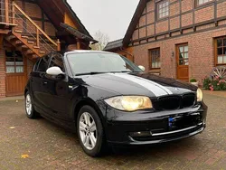 Schwarz Gebraucht 2009 BMW 118 Basis Kleinwagen | 6.900 €