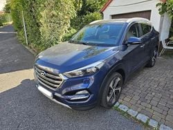 Blau Gebraucht 2017 Hyundai Tucson SUV | 14.500 € (Fairer Preis)