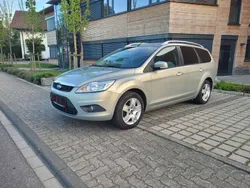 Grau Gebraucht 2010 Ford Focus Style Kombi | 4.290 € (Fairer Preis)