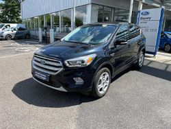 Iridiumschwarz metallic (metallic) Gebraucht 2016 Ford Kuga Trend SUV | 11.490 € (Etwas zu teuer)