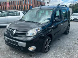 Schwarz Gebraucht 2015 Renault Kangoo Luxe Van / Kleinbus | 9.900 € (Fairer Preis)