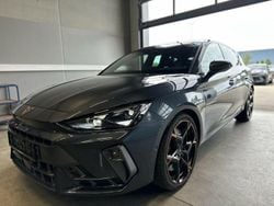 Grau Gebraucht 2025 Cupra Leon VZ Limousine | 35.900 € (Guter Preis)