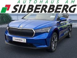 Blau Neu 2025 Skoda Enyaq iV Suite SUV | 48.949 € (Fairer Preis)
