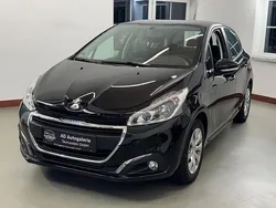 Schwarz Gebraucht 2016 Peugeot 208 Active Kleinwagen | 9.499 € (Teuer)