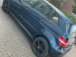 Blau Gebraucht 2006 Mercedes B170 Van / Kleinbus | 2.800 € (Guter Preis)