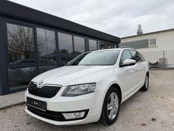 Weiß Gebraucht 2013 Skoda Octavia Ambition Limousine | 7.900 € (Fairer Preis)