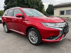 Rot Gebraucht 2019 Mitsubishi Outlander P-HEV Basis SUV | 19.990 € (Guter Preis)