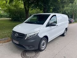 Arktikweiss Gebraucht 2022 Mercedes Vito Van / Kleinbus | 22.900 € (Guter Preis)