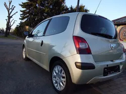 Beige Gebraucht 2007 Renault Twingo Initiale Kleinwagen | 3.800 € (Teuer)