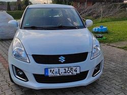 Weiß Gebraucht 2015 Suzuki Swift Limousine | 6.490 € (Fairer Preis)