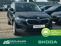 Schwarzmagic perleffekt Gebraucht 2024 Skoda Karoq Selection SUV | 29.900 € (Guter Preis)