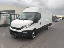 Weiß Gebraucht 2017 Iveco Daily Van / Kleinbus | 12.850 € (Superpreis)